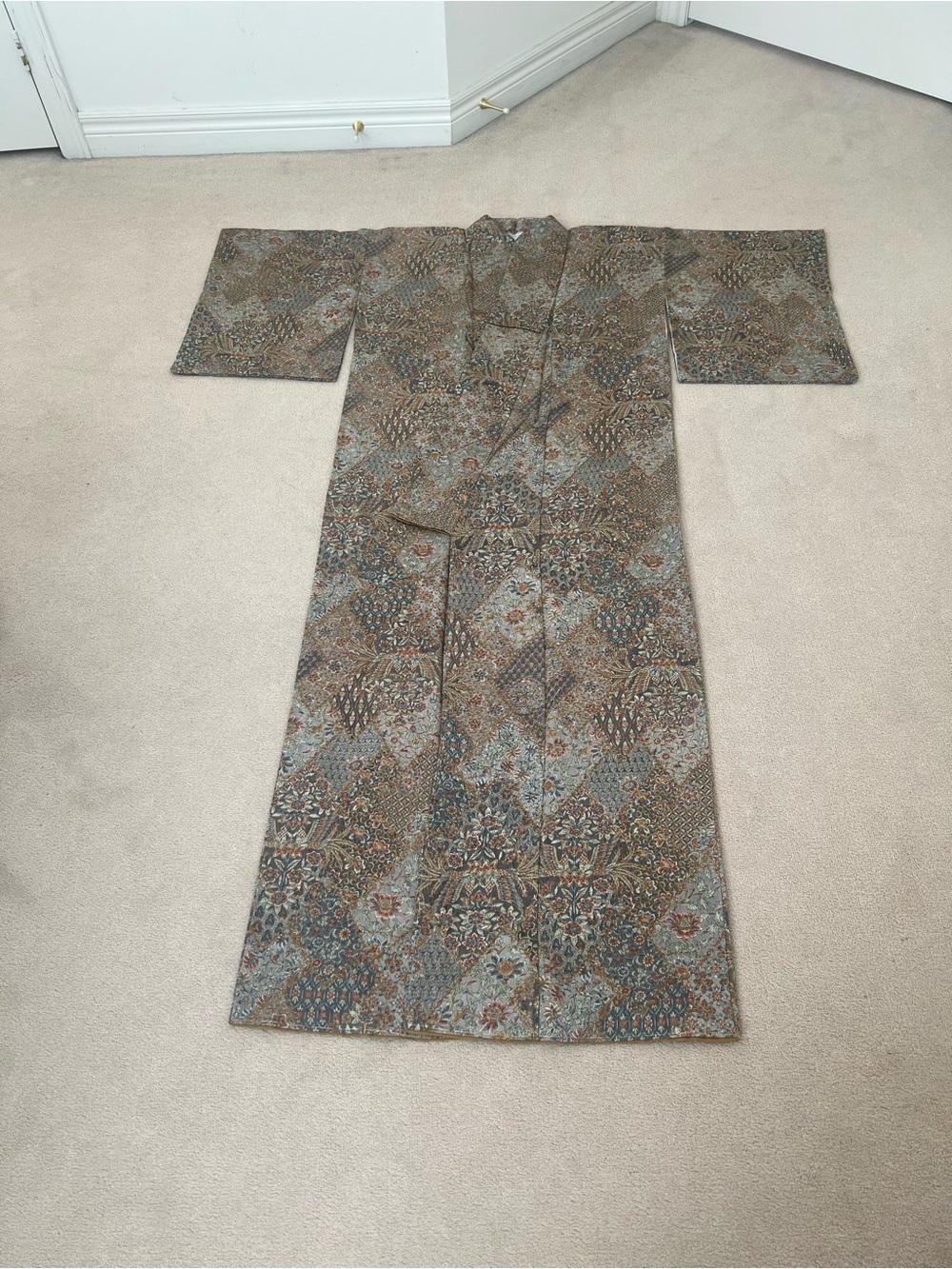 Japanese KIMONO Authentic Hand stitched Sealed and signed by designer